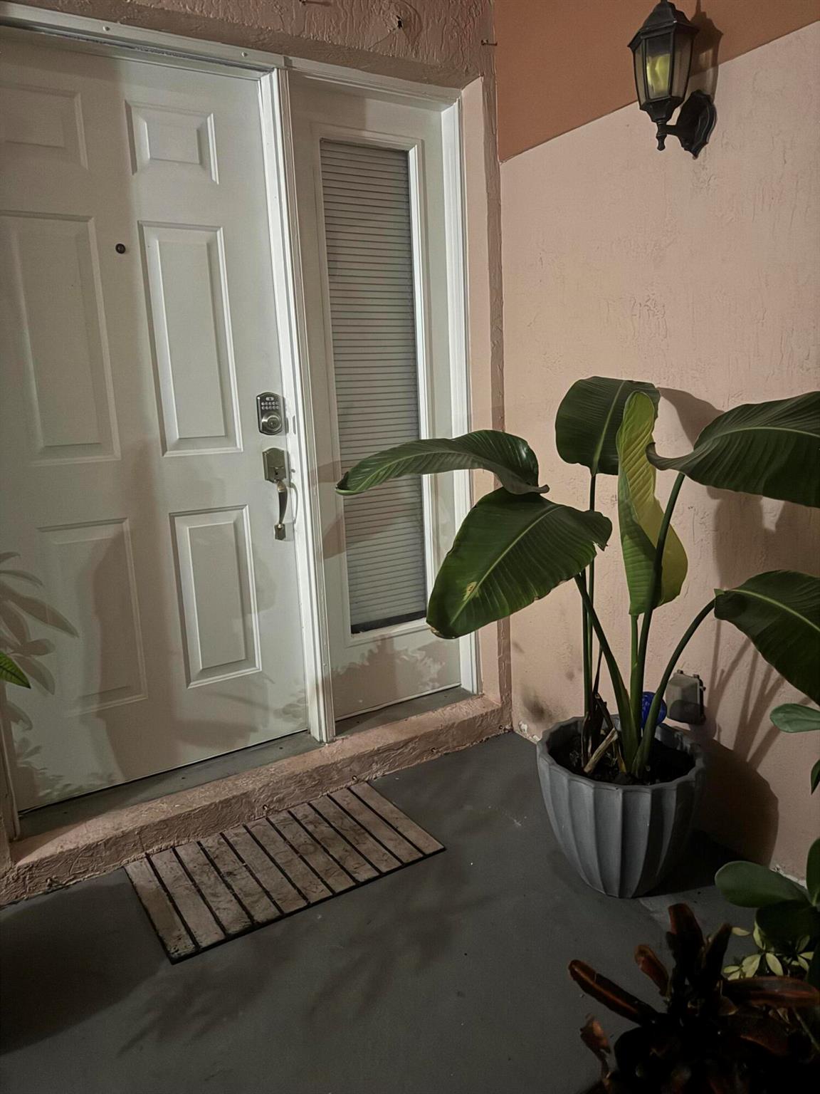 20818 San Simeon Way #106