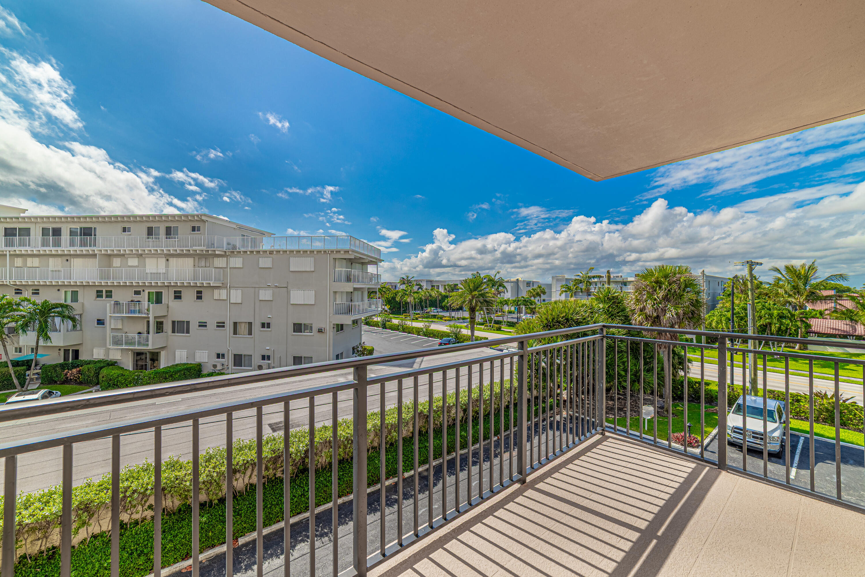 3475 S Ocean Blvd #201 Palm Beach, FL 33480