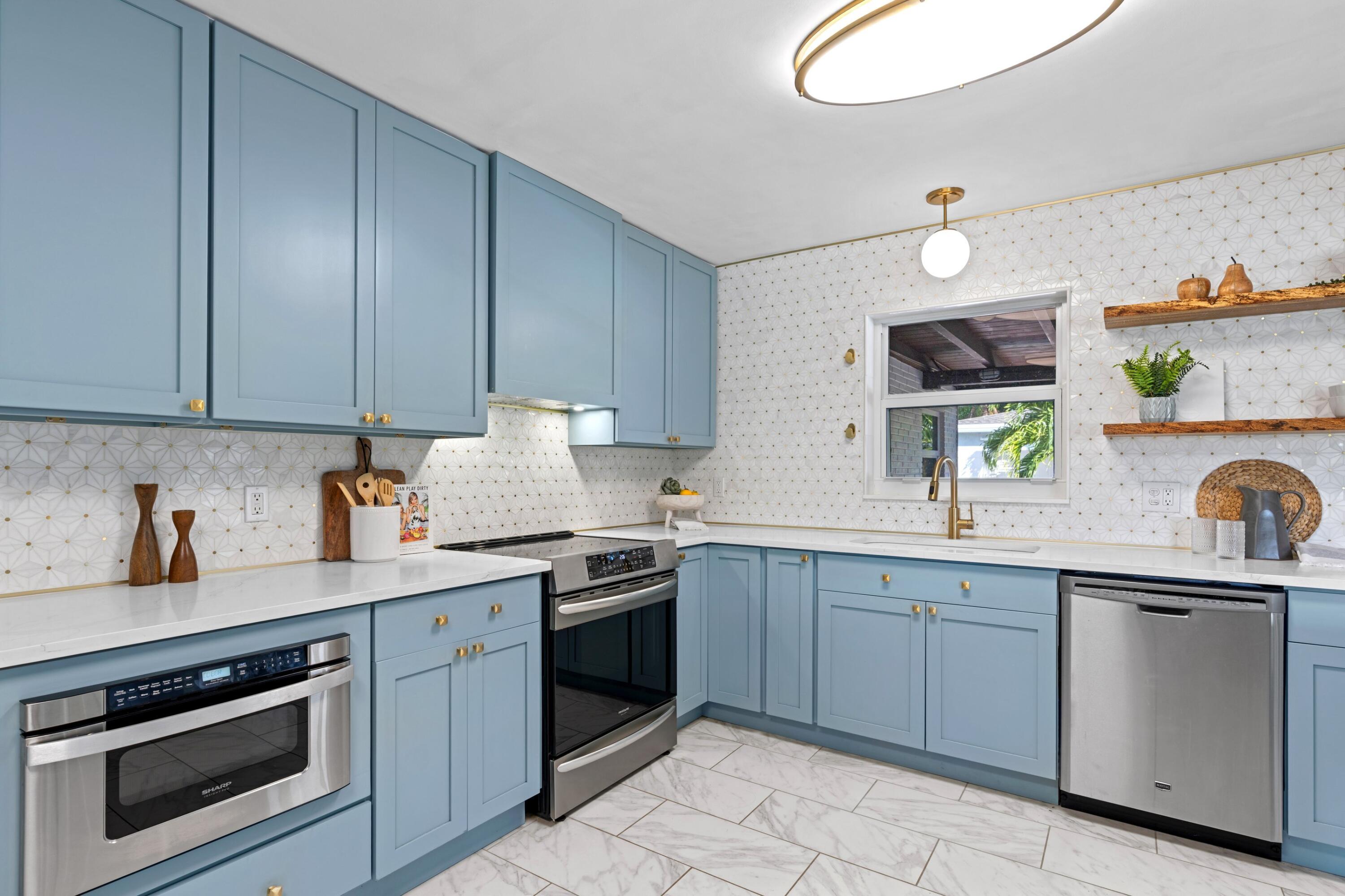 541 Kingfish Rd North Palm Beach, FL 33408