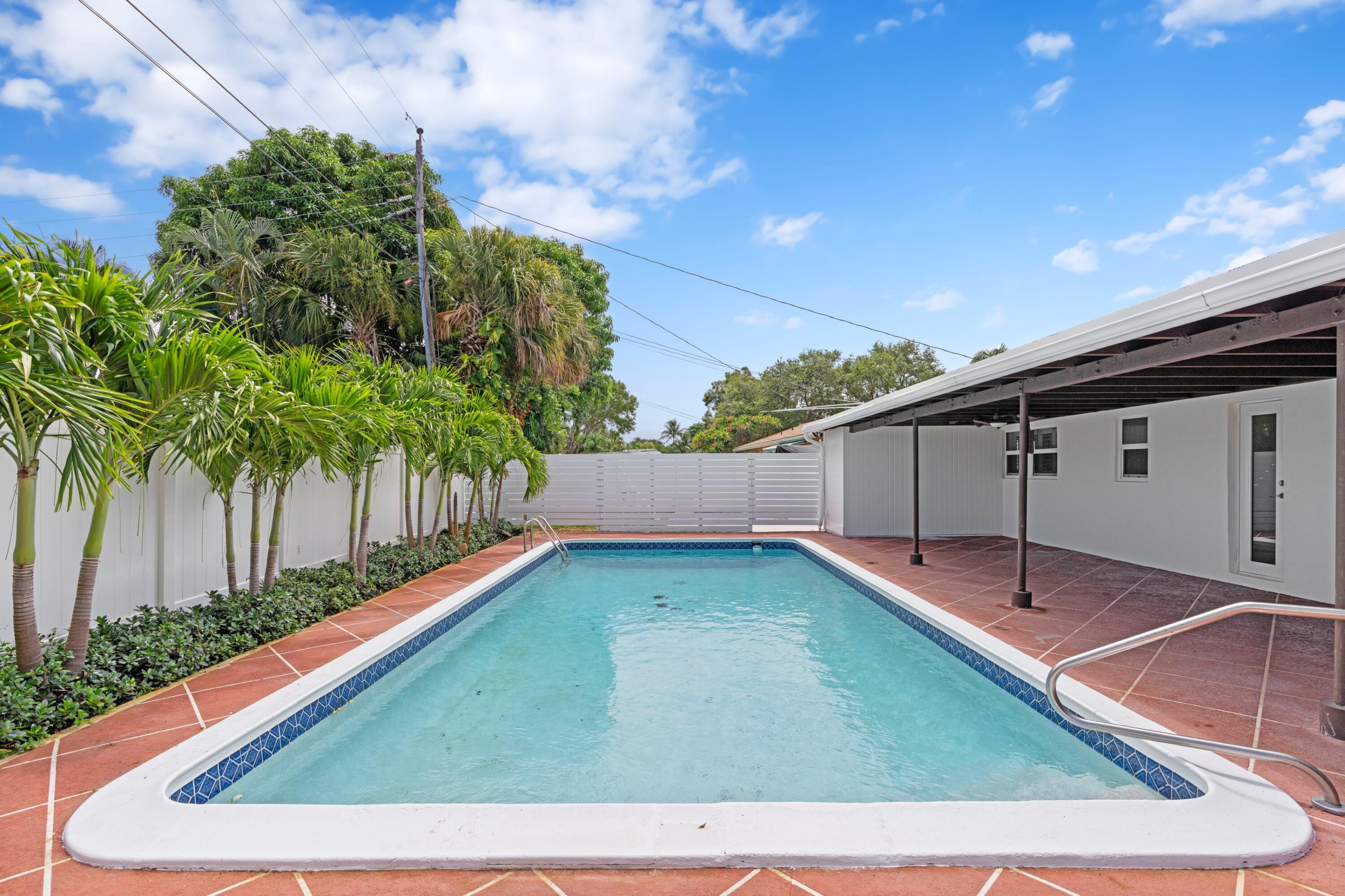 541 Kingfish Rd North Palm Beach, FL 33408