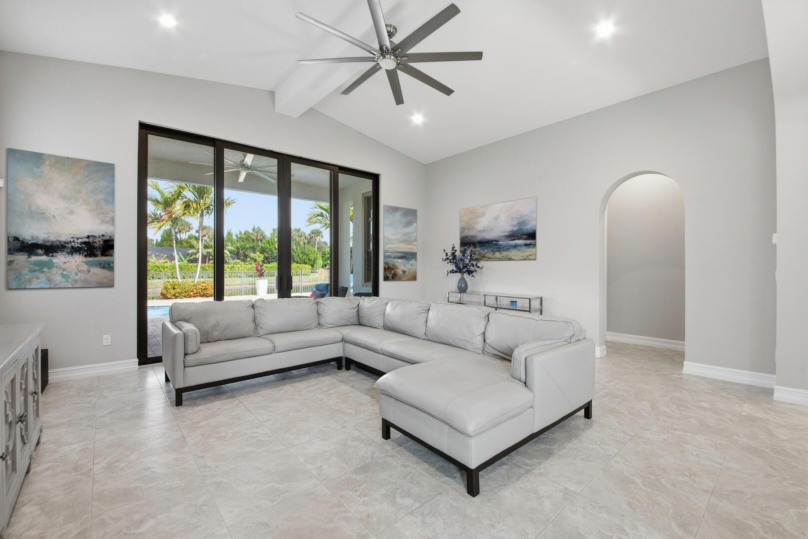 8644 Grand Prix Ln Boynton Beach, FL 33472