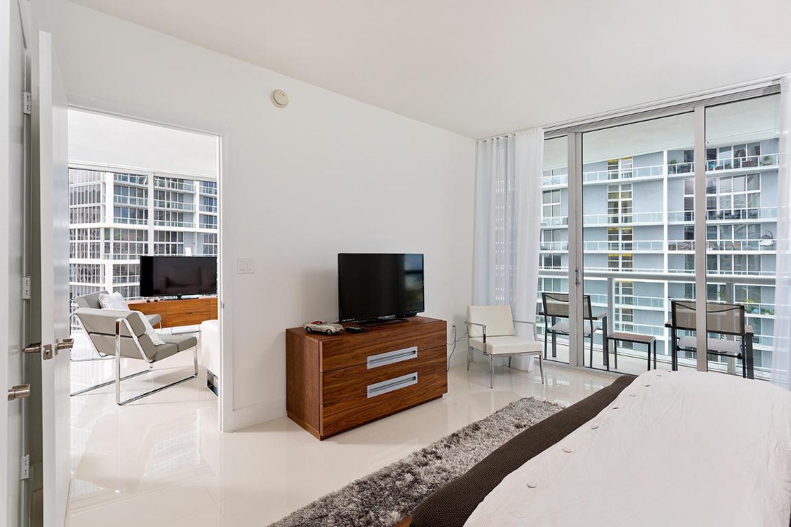 image Icon Brickell II14