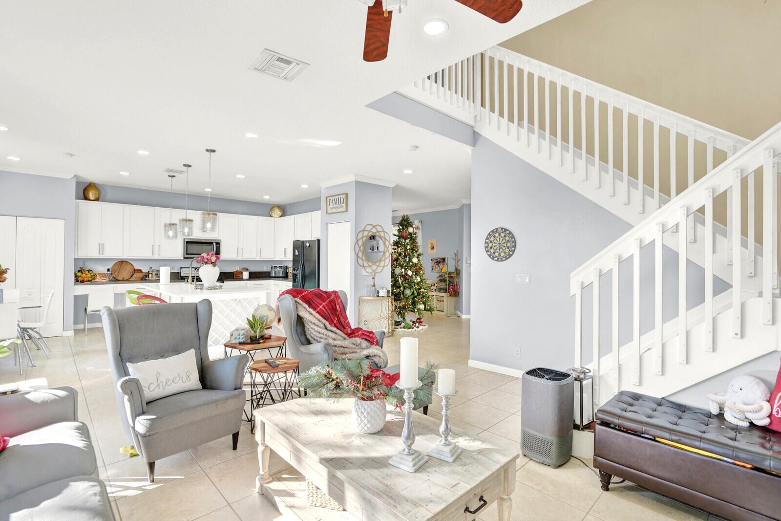 130 Canterbury Pl Royal Palm Beach, FL 33414