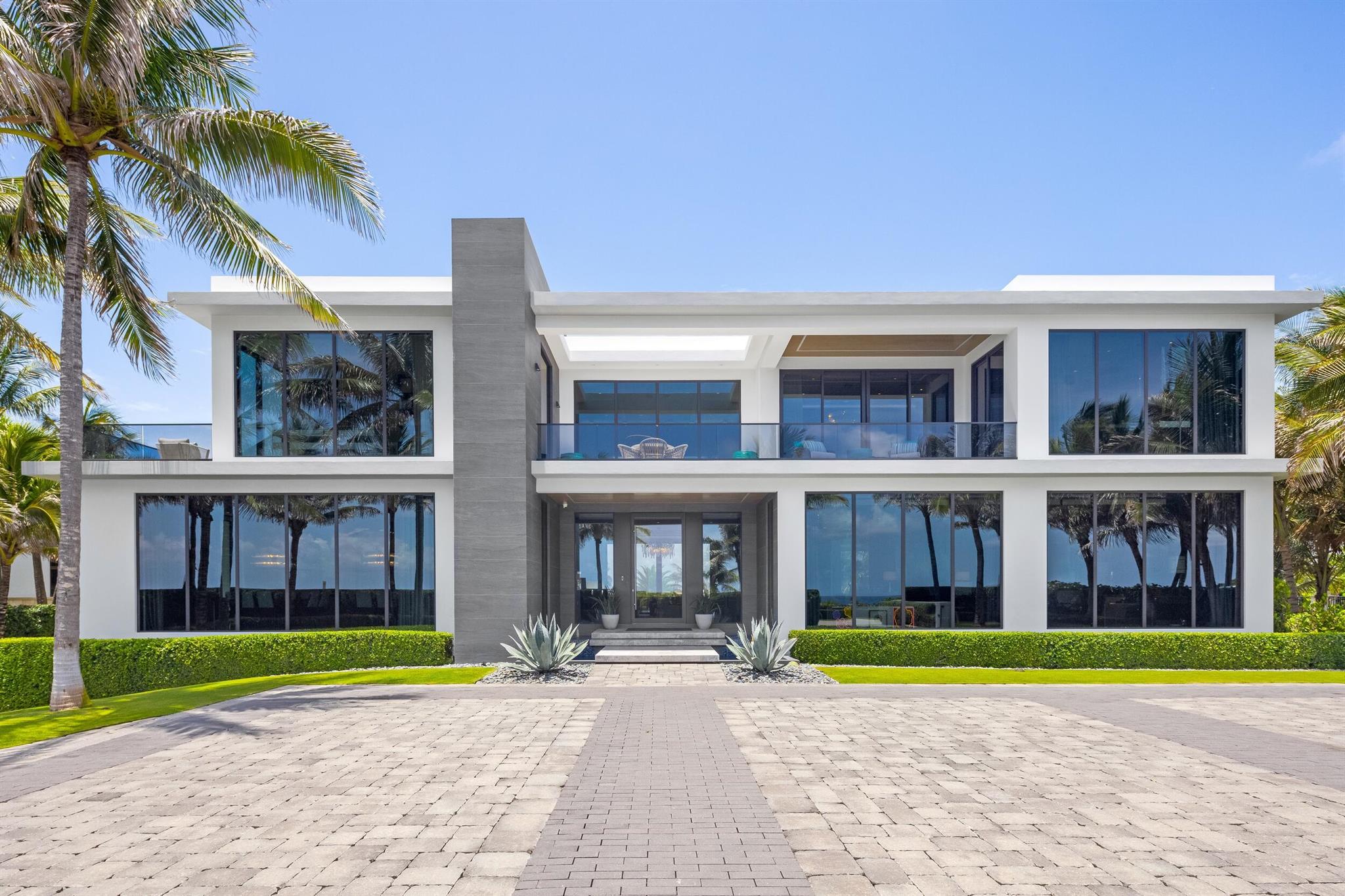 1660 S Ocean Blvd Manalapan, FL 33462