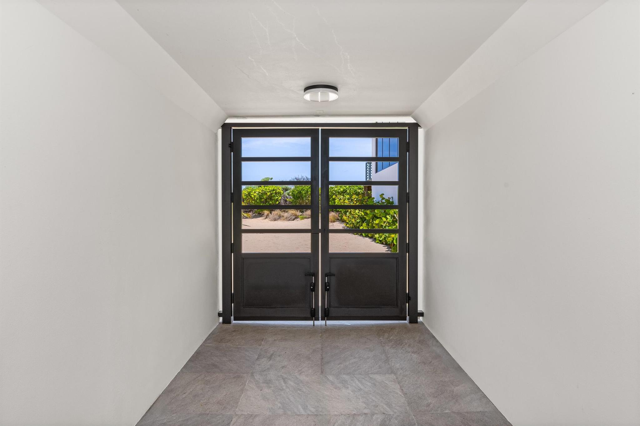 1660 S Ocean Blvd Manalapan, FL 33462