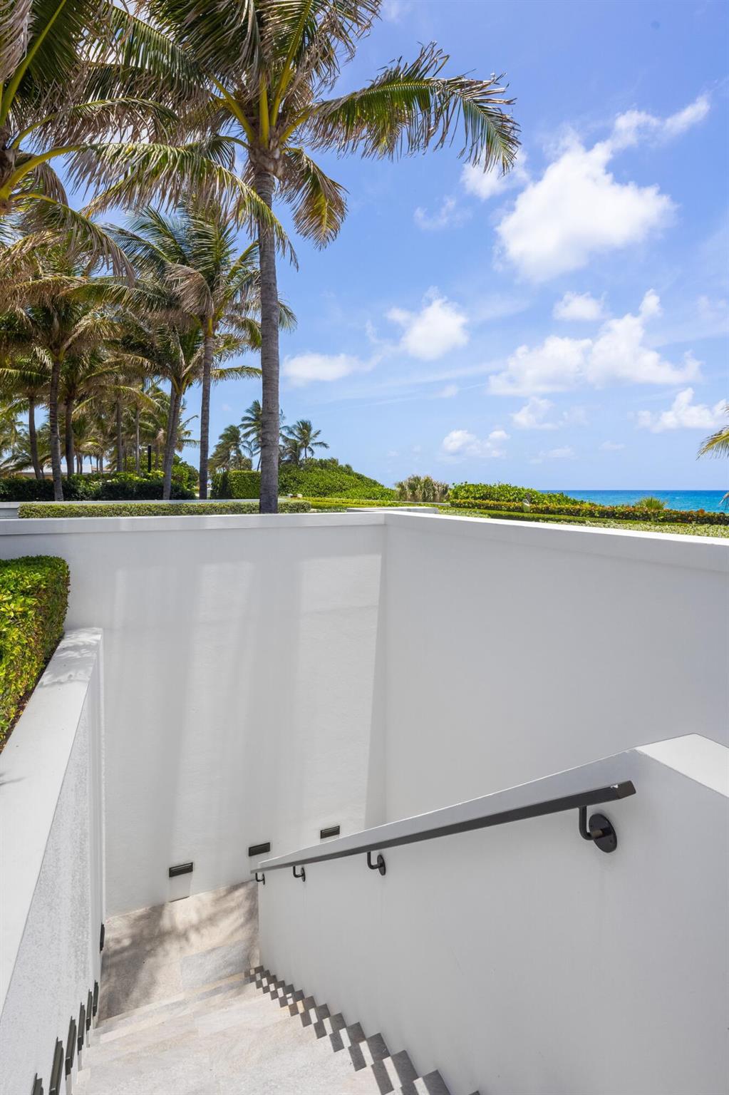 1660 S Ocean Blvd Manalapan, FL 33462