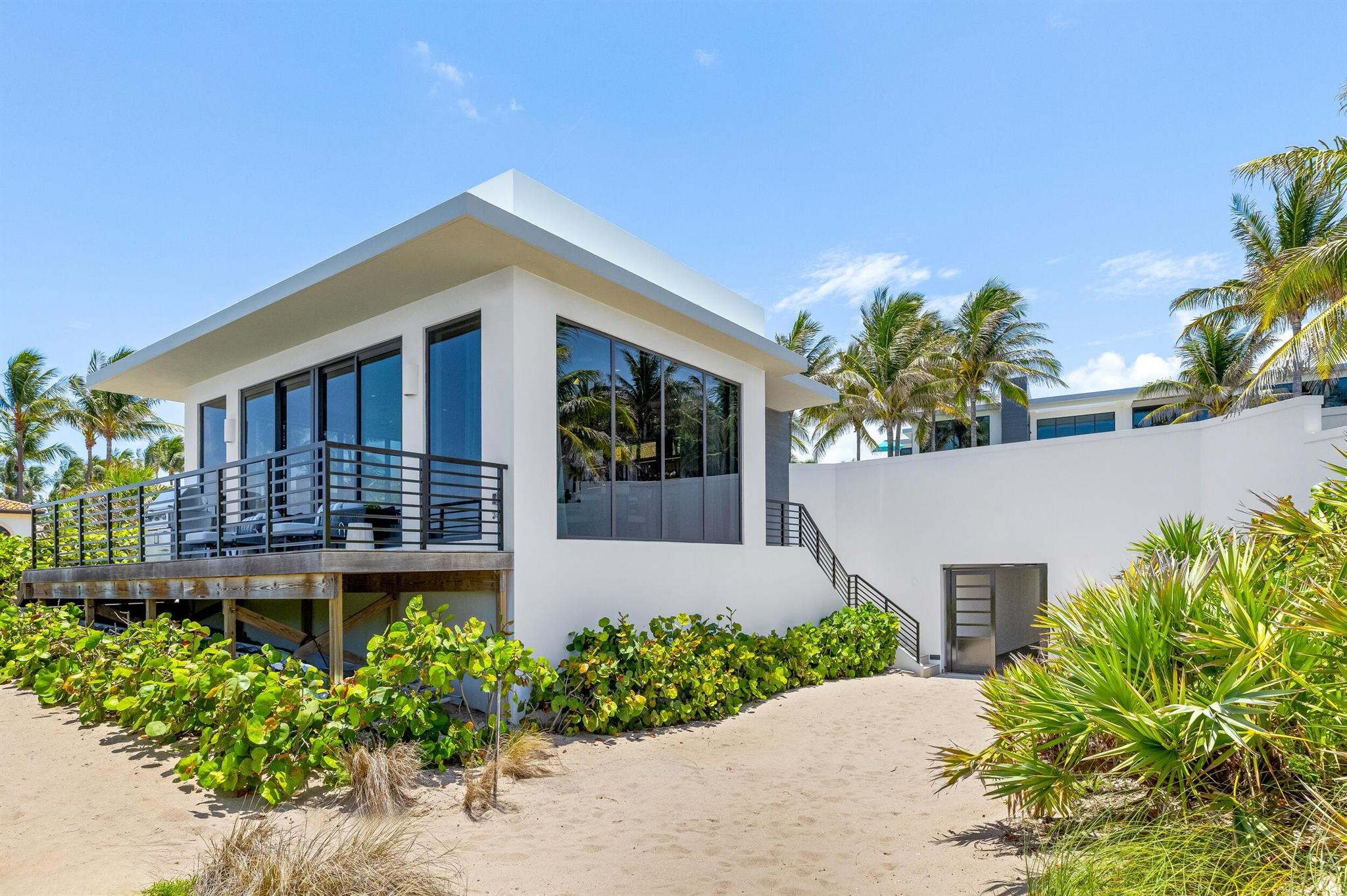 1660 S Ocean Blvd Manalapan, FL 33462