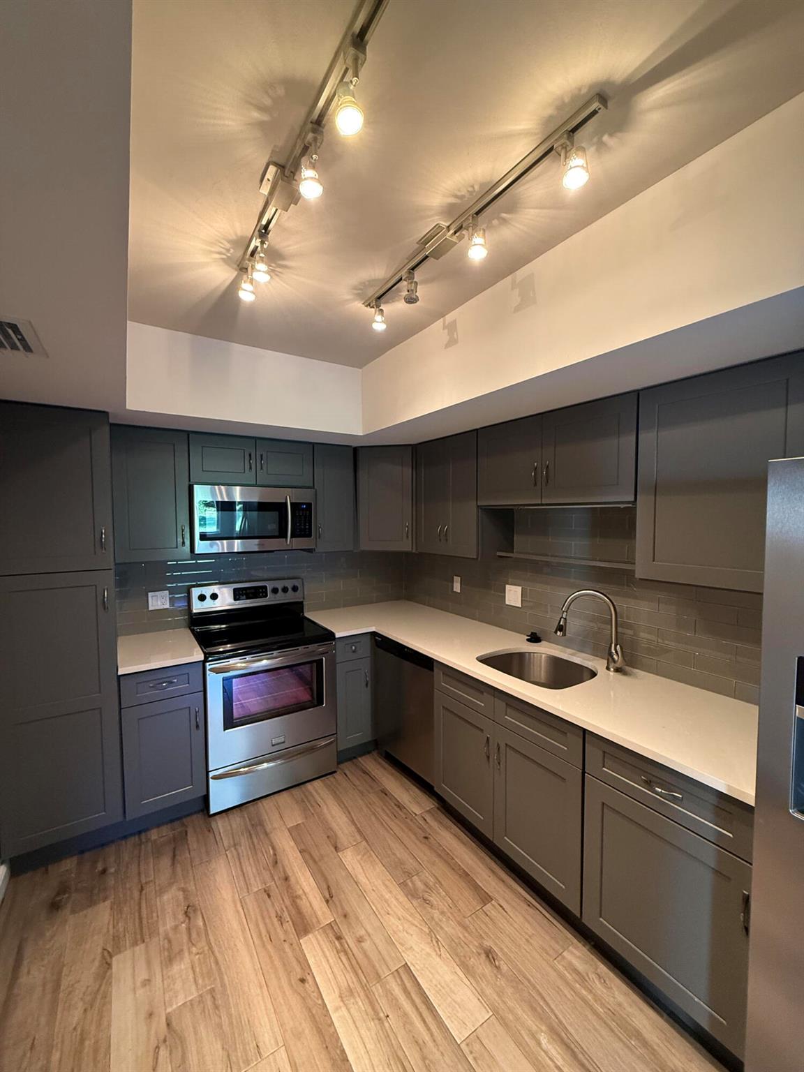 11811 Avenue Of The Pga #1-1b