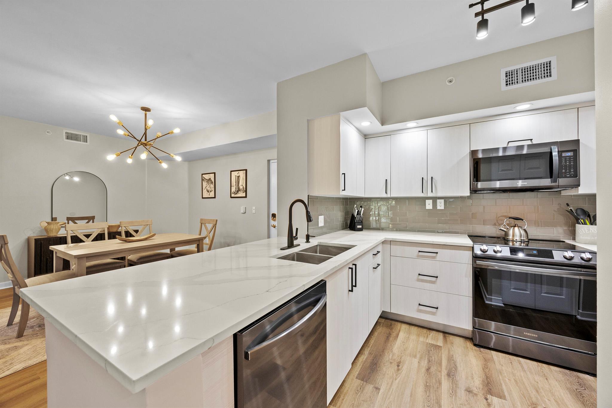 11790 Saint Andrews Pl #202