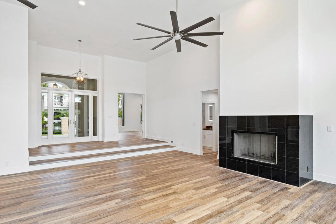 533 E Alexander Palm Boca Raton, FL 33432