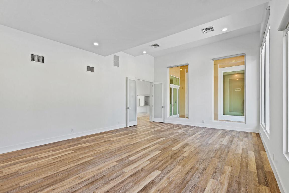 533 E Alexander Palm Boca Raton, FL 33432