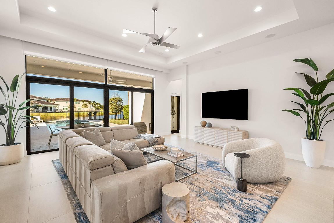 17135 Abruzzo Boca Raton, FL 33496