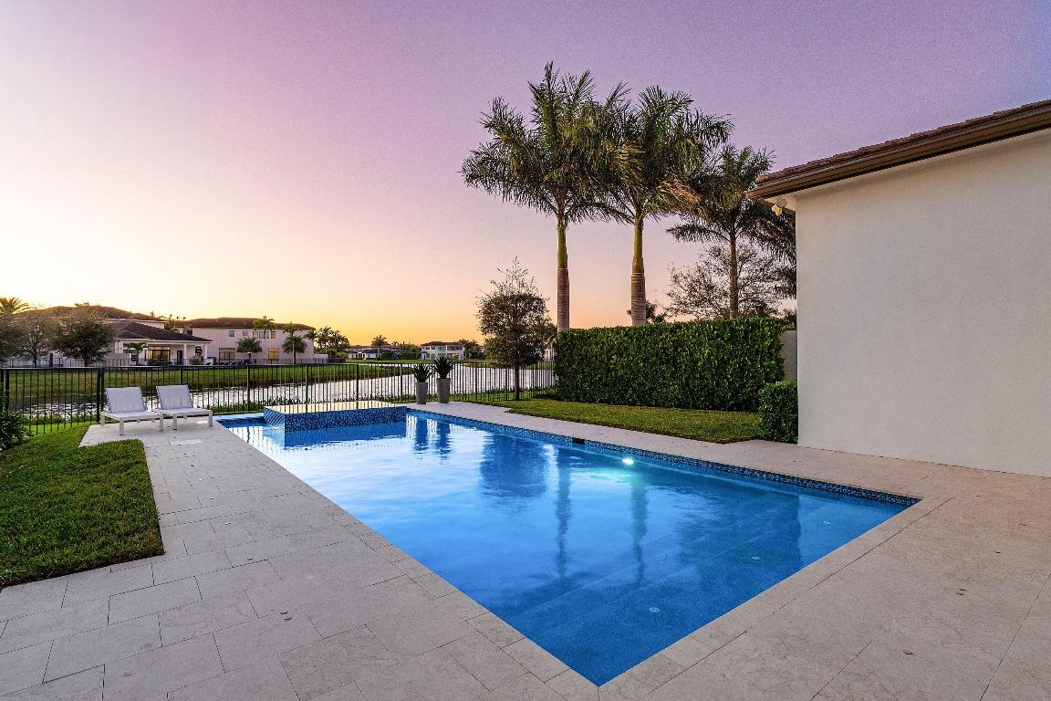 17135 Abruzzo Boca Raton, FL 33496