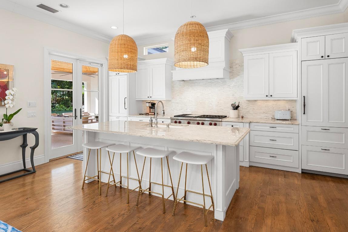 124 Forest Hl West Palm Beach, FL 33405