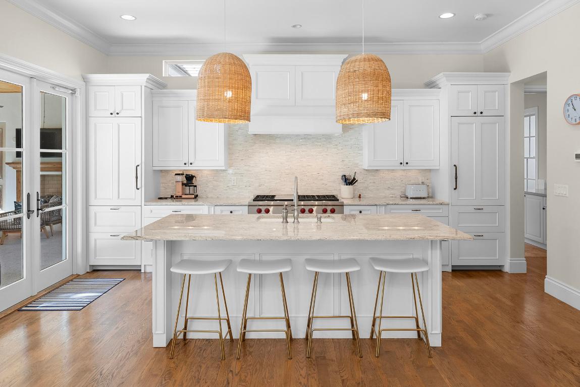 124 Forest Hl West Palm Beach, FL 33405