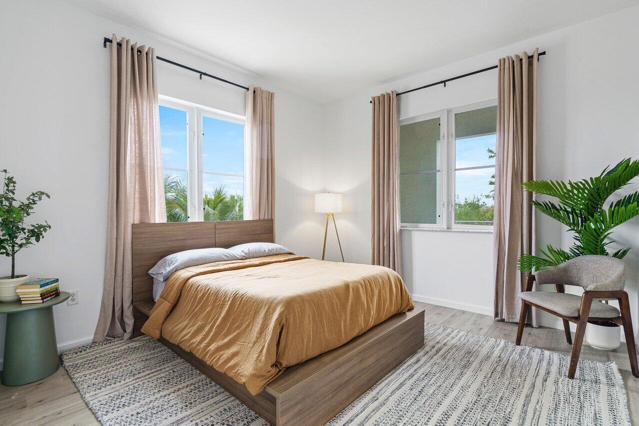 1209 Main #302 Jupiter, FL 33458