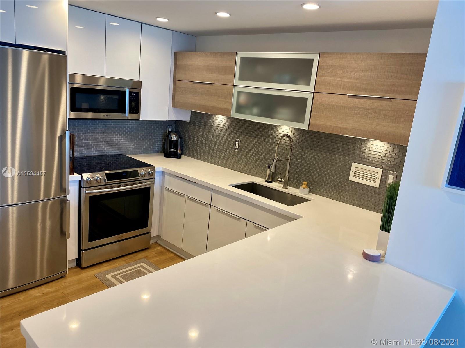 2301 Collins Ave #1230