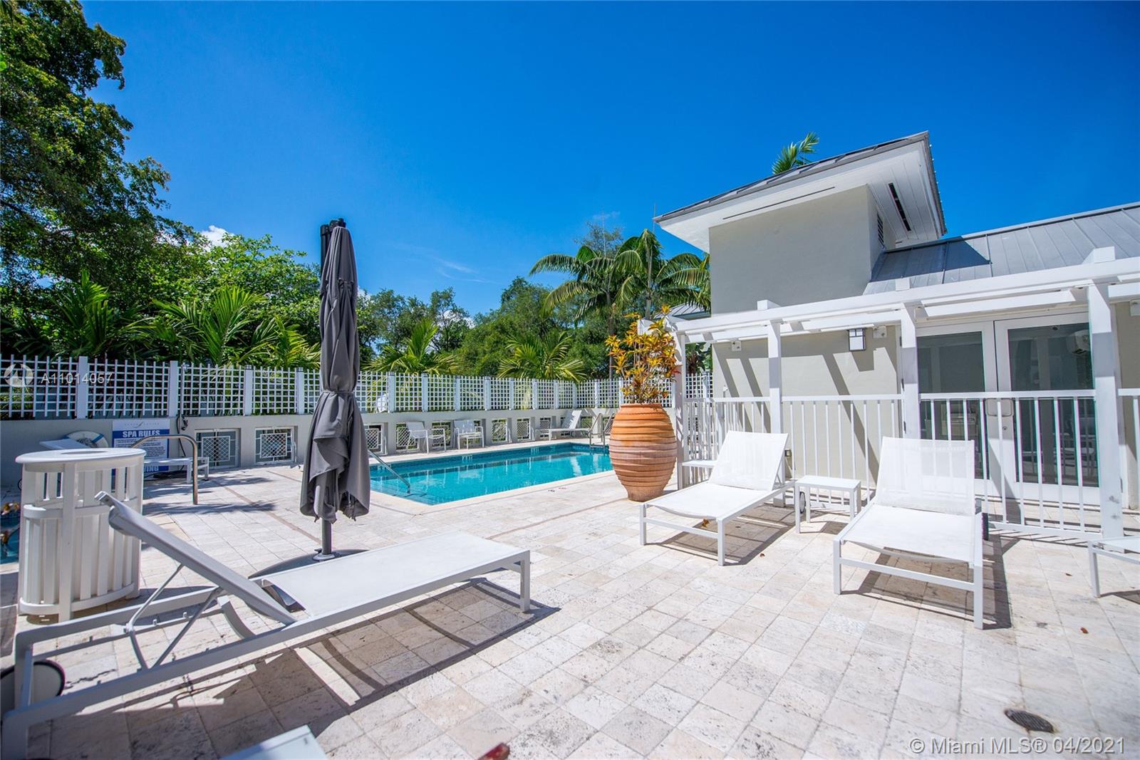 3540 Main Hwy #502 Coconut Grove, FL 33133