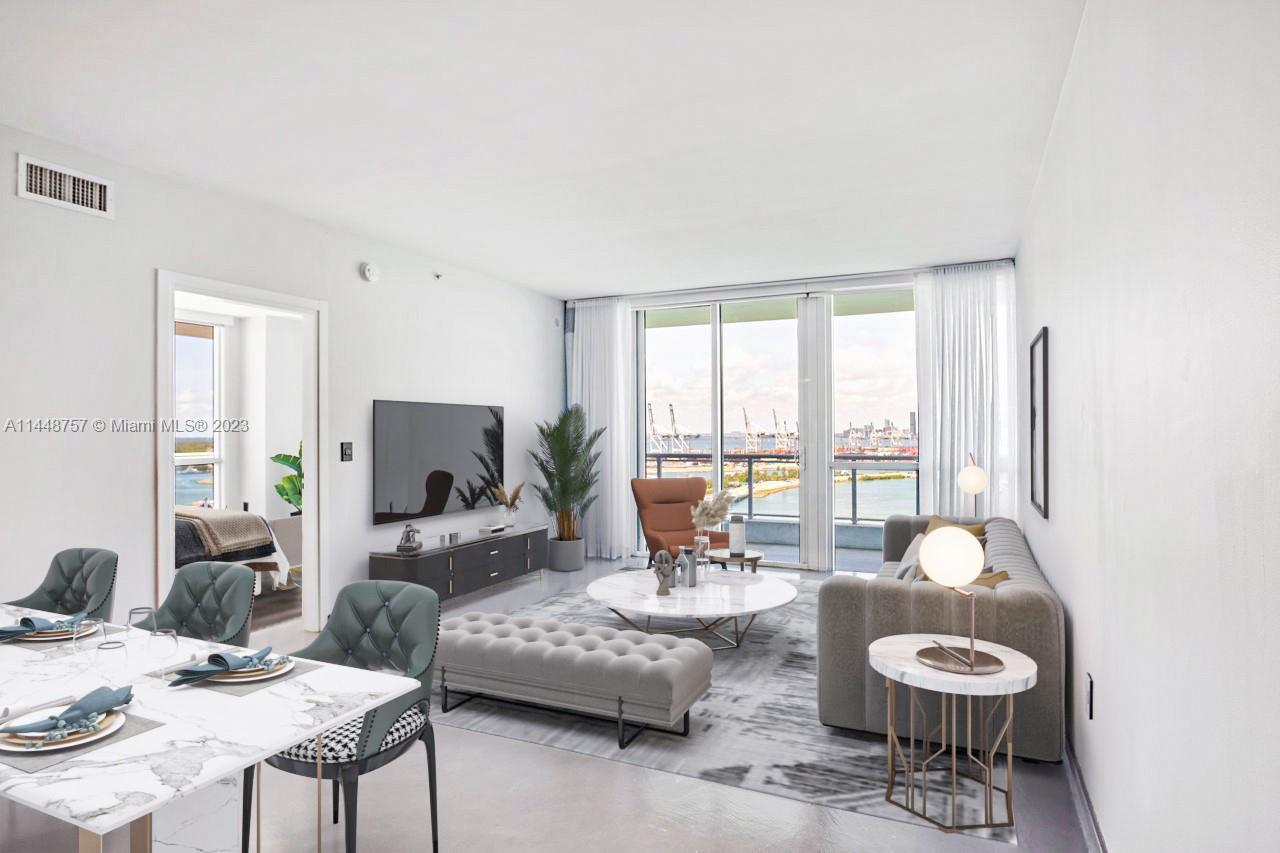 540 West Ave #2211
