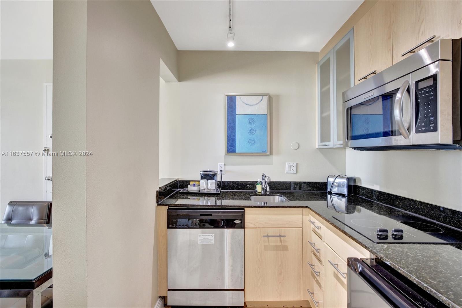 2670 E Sunrise Blvd #1117 Fort Lauderdale, FL 33304 2670 E Sunrise Blvd #1117 Fort Lauderdale, FL 33304