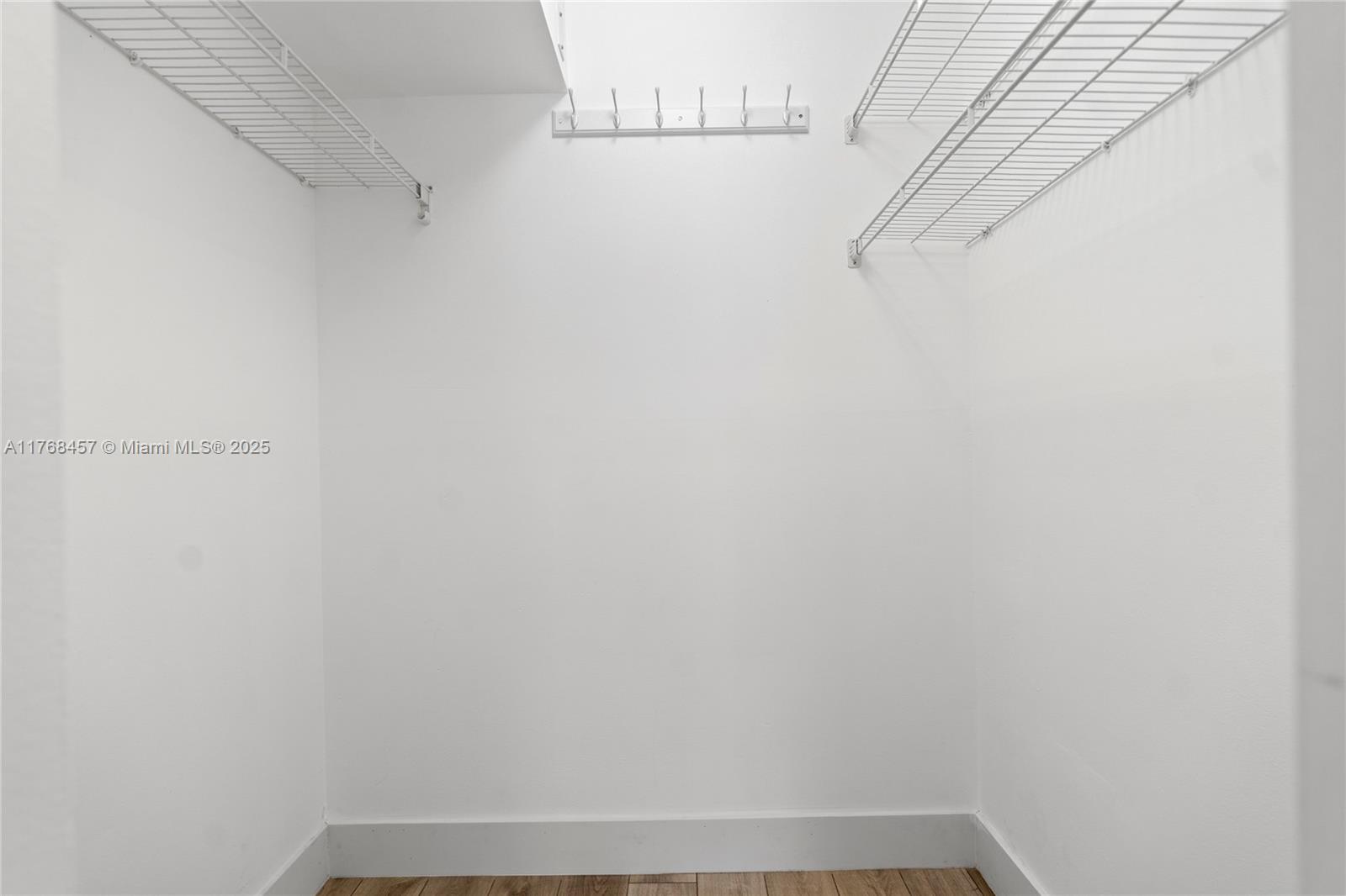 20505 E Country Clb Dr #434 Aventura, FL 33180