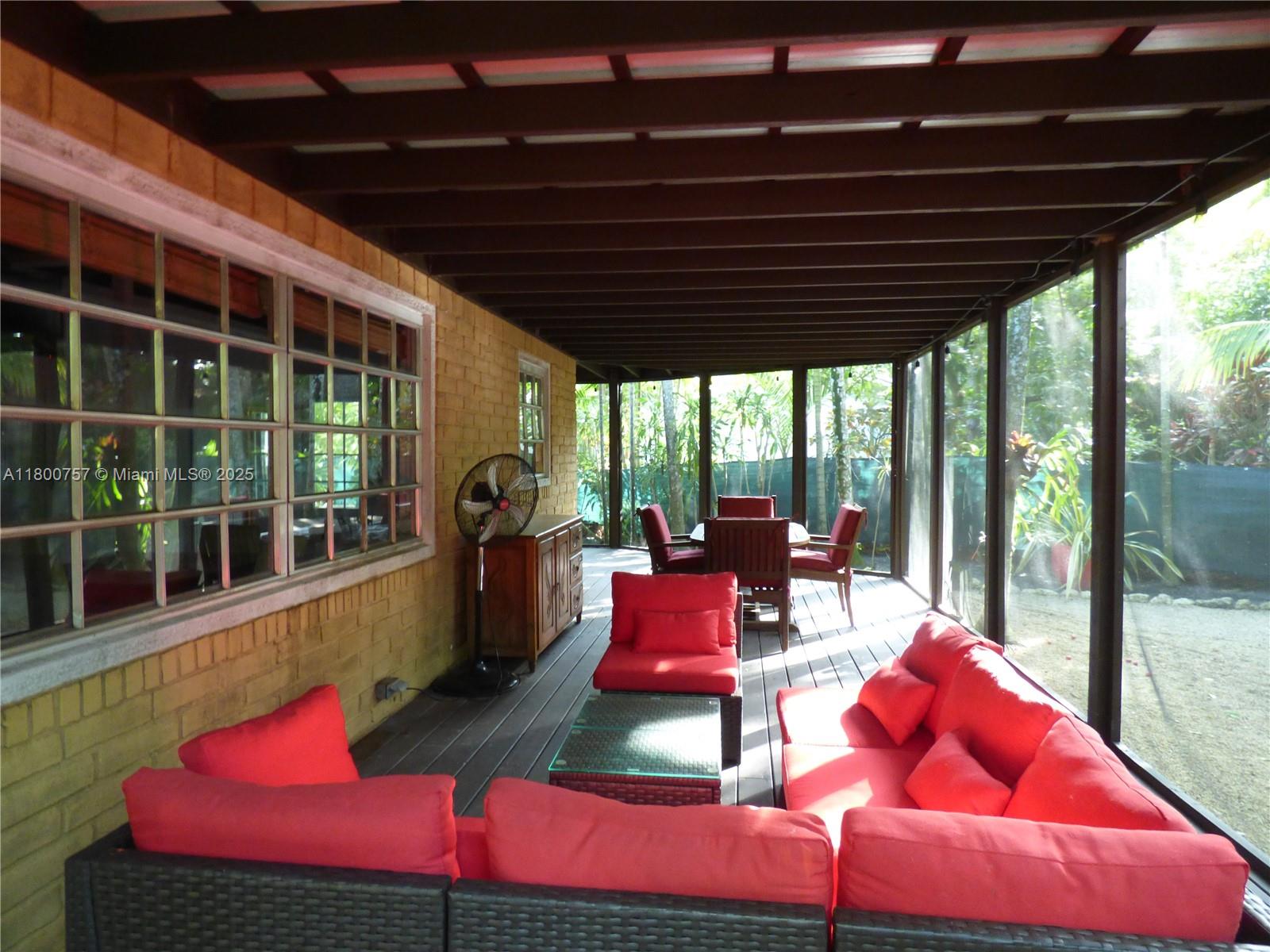 5858 SW 80th St South Miami, FL 33143