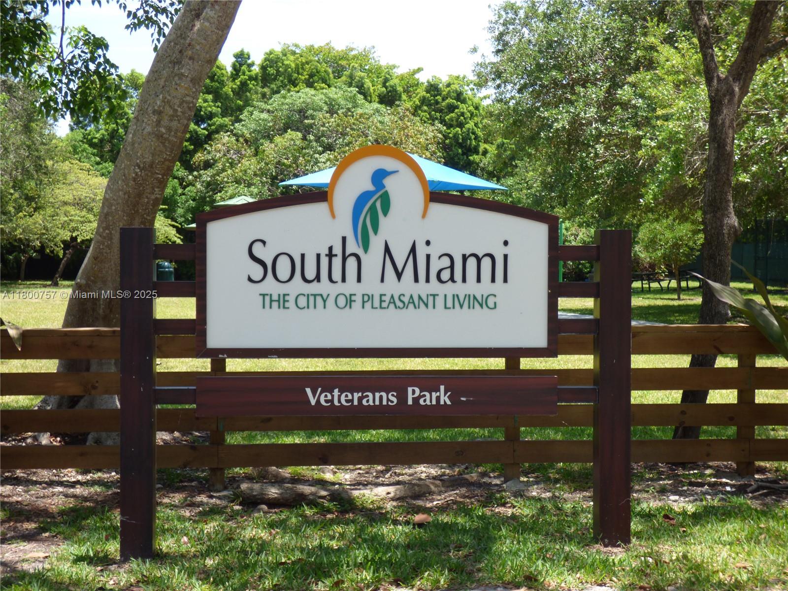 5858 SW 80th St South Miami, FL 33143