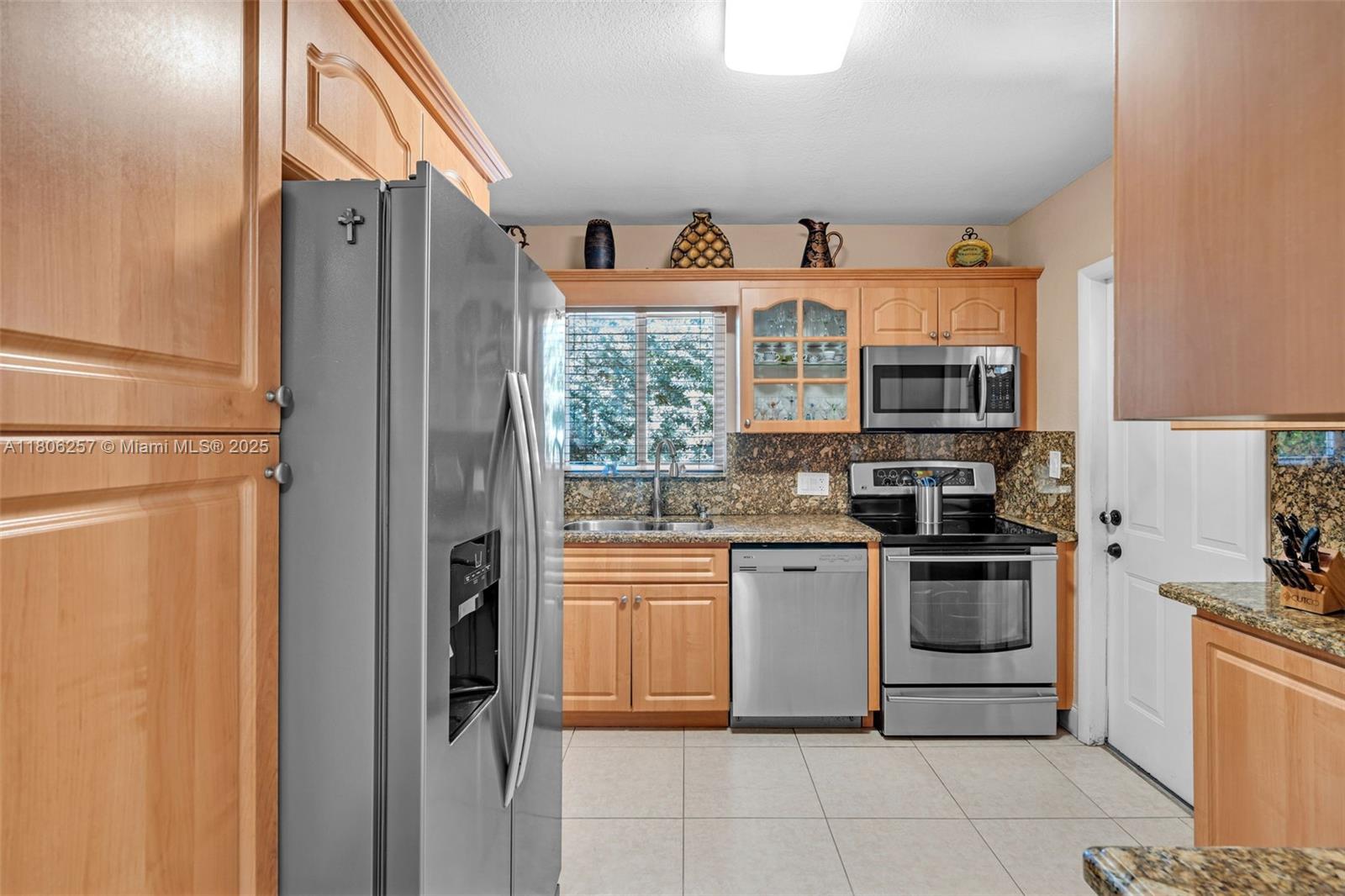 1901 SW 37th Ave,Miami, FL 33145