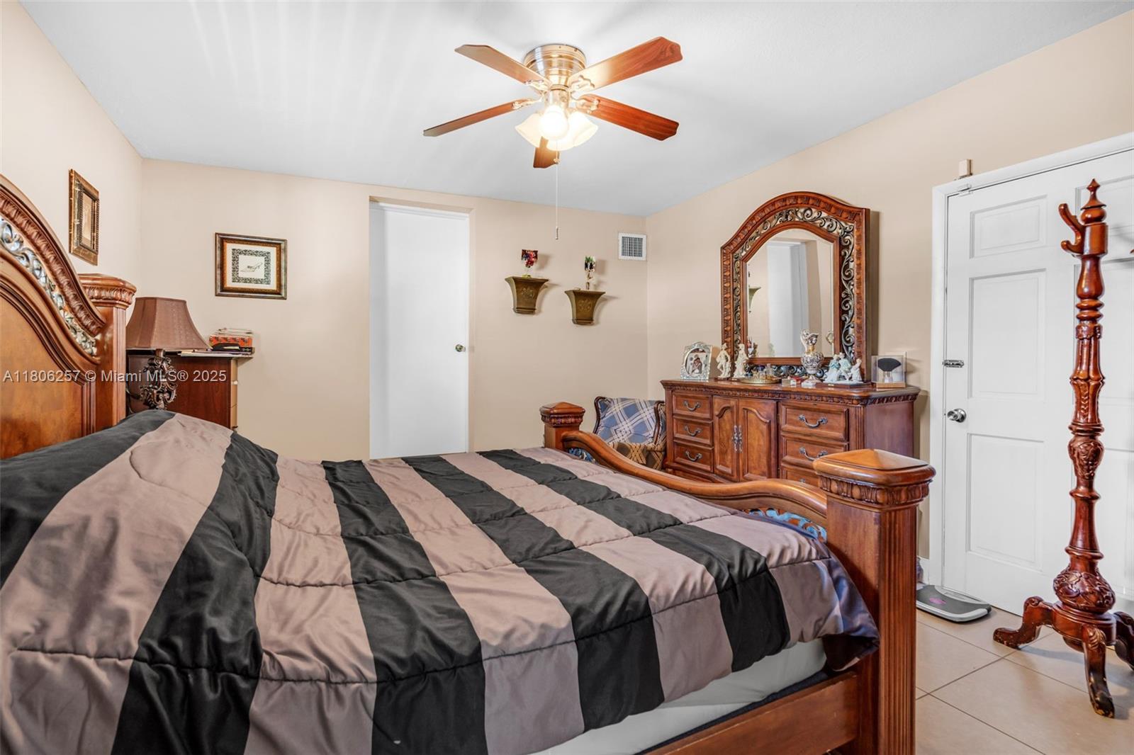 1901 SW 37th Ave,Miami, FL 33145