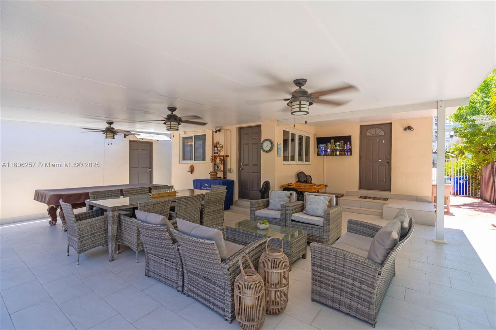 1901 SW 37th Ave,Miami, FL 33145