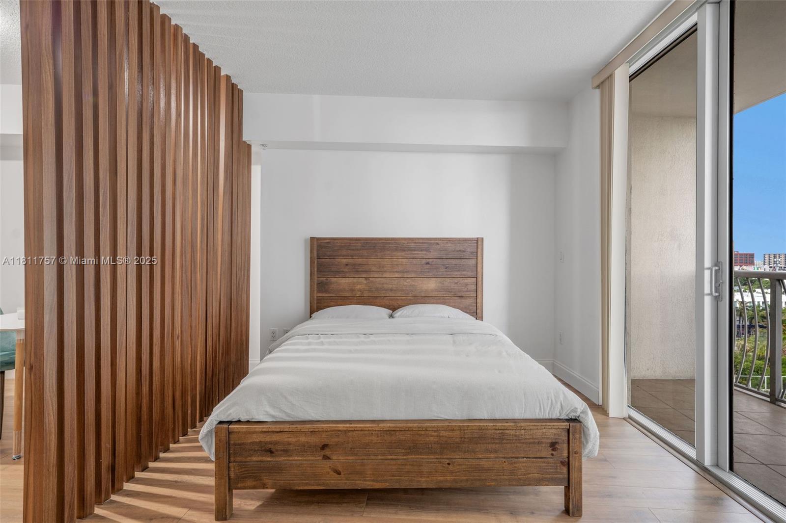 image Opera Tower Condo9