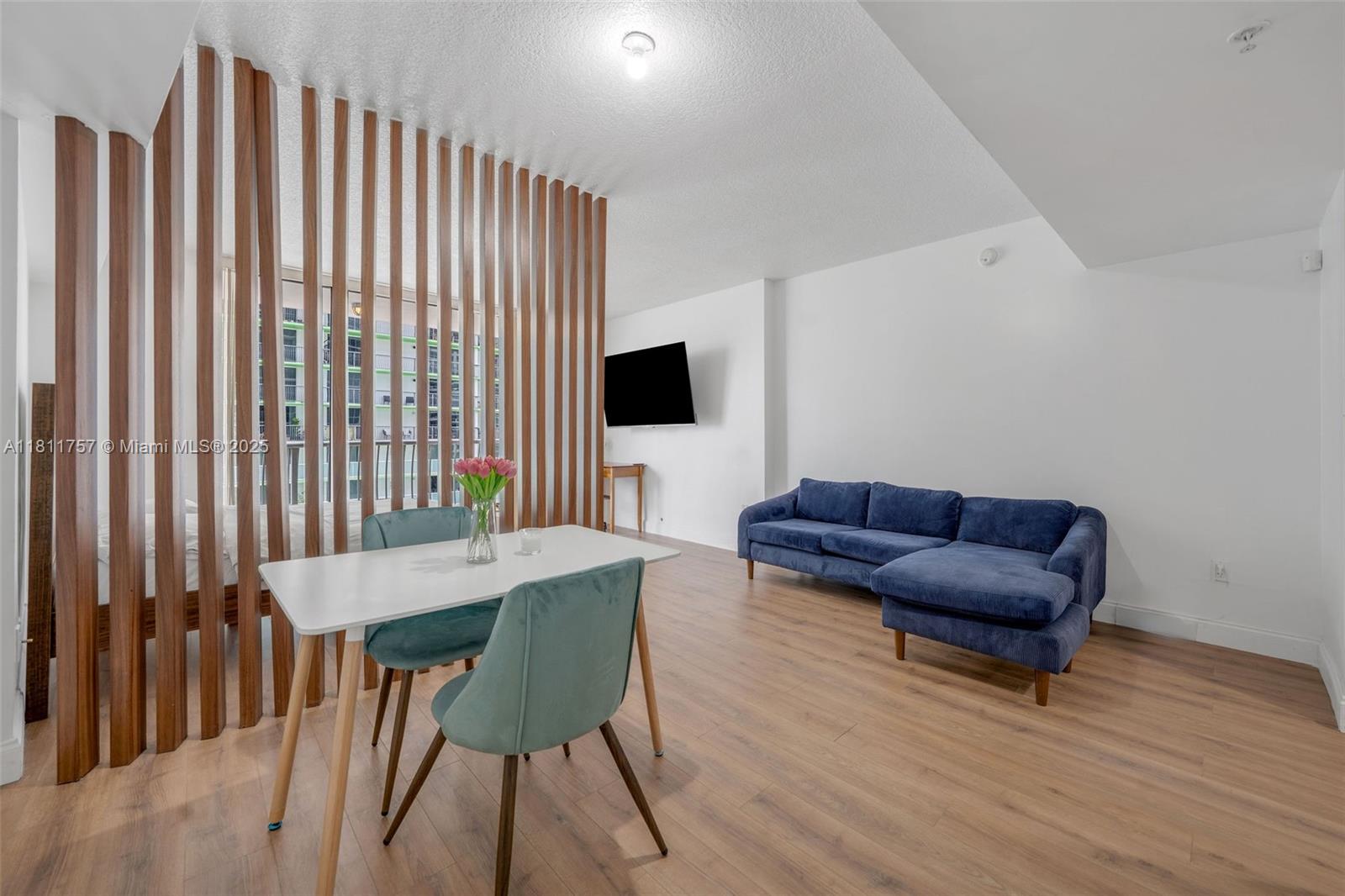 image Opera Tower Condo6