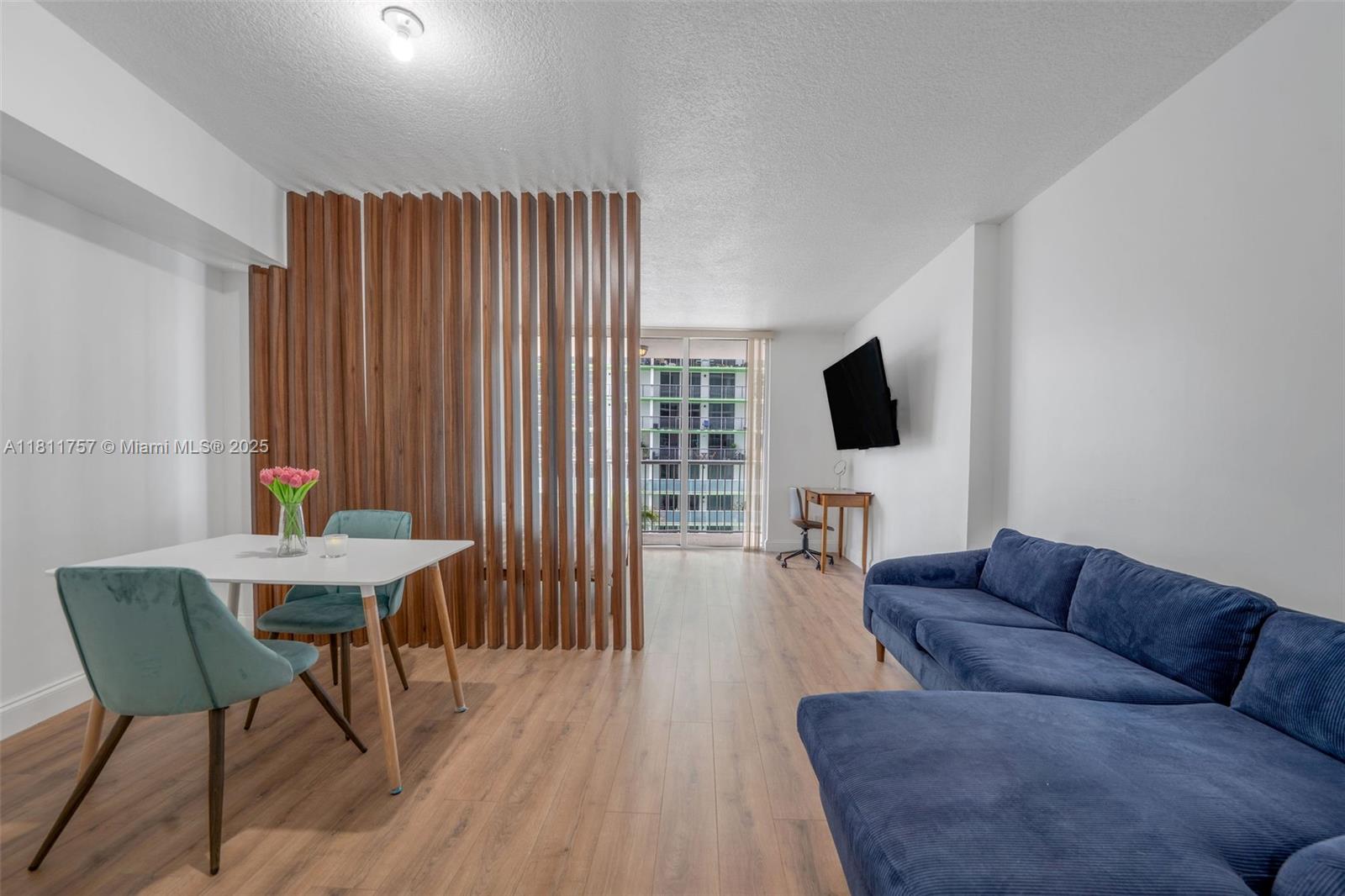 image Opera Tower Condo7