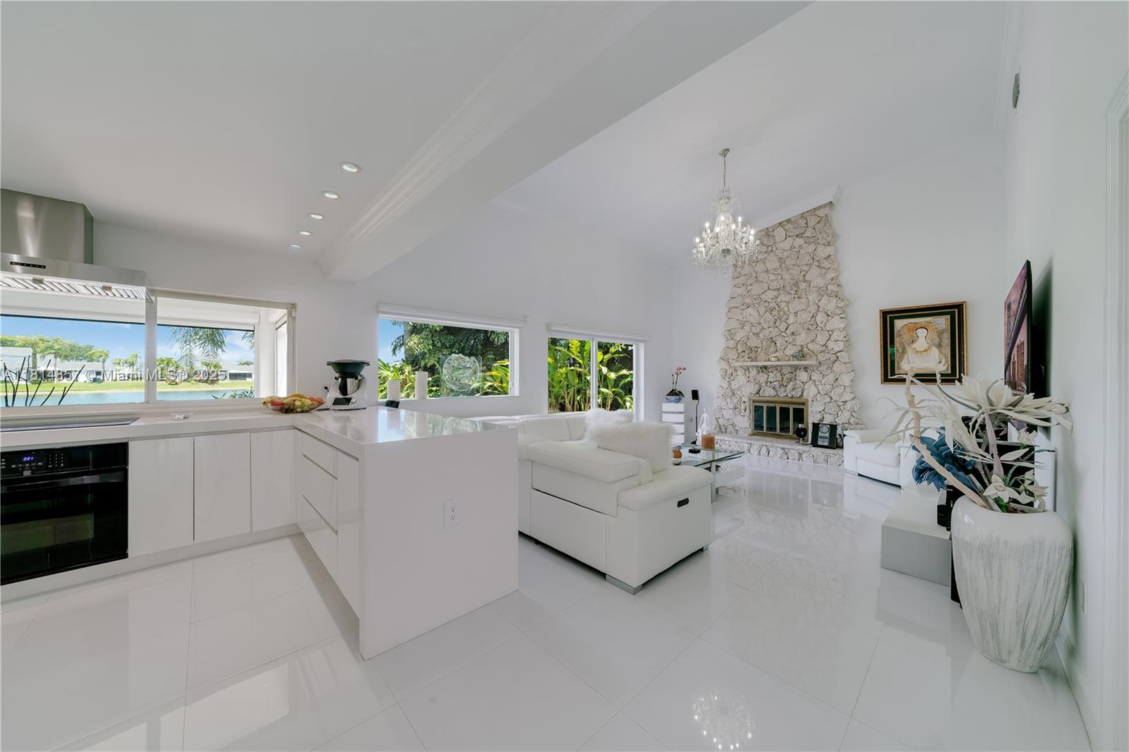 6681 SW 155th Ave Miami, FL 33193