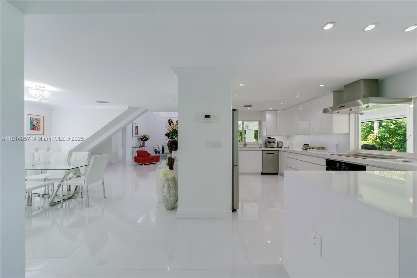 6681 SW 155th Ave Miami, FL 33193