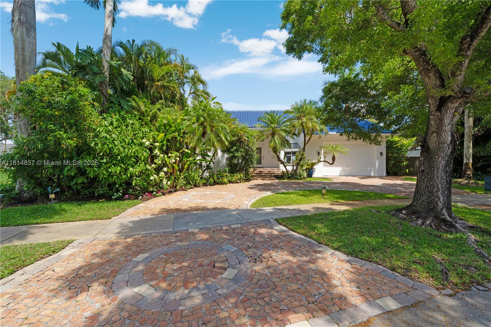 6681 SW 155th Ave Miami, FL 33193