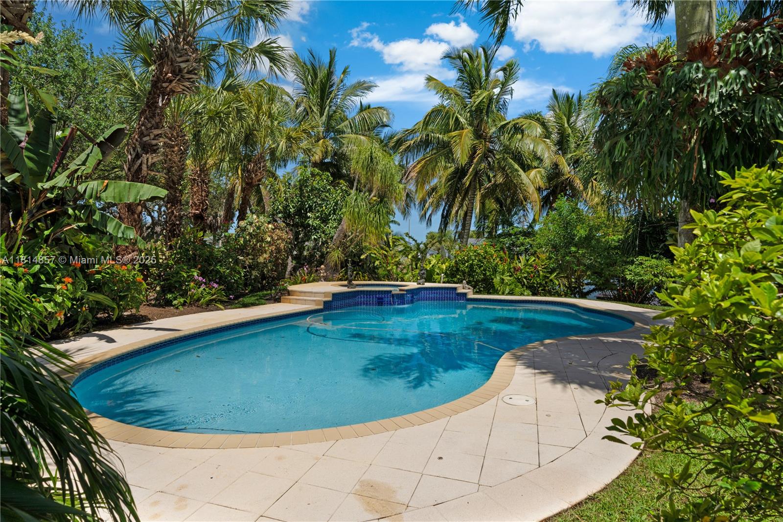 6681 SW 155th Ave Miami, FL 33193