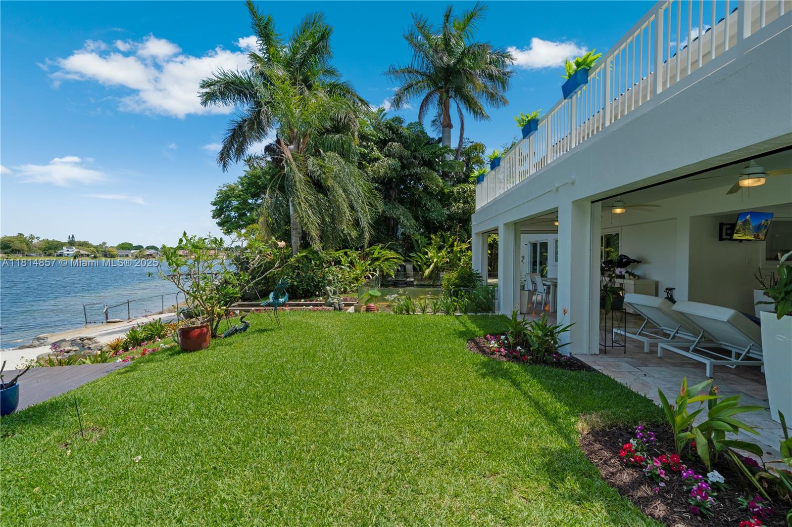 6681 SW 155th Ave Miami, FL 33193
