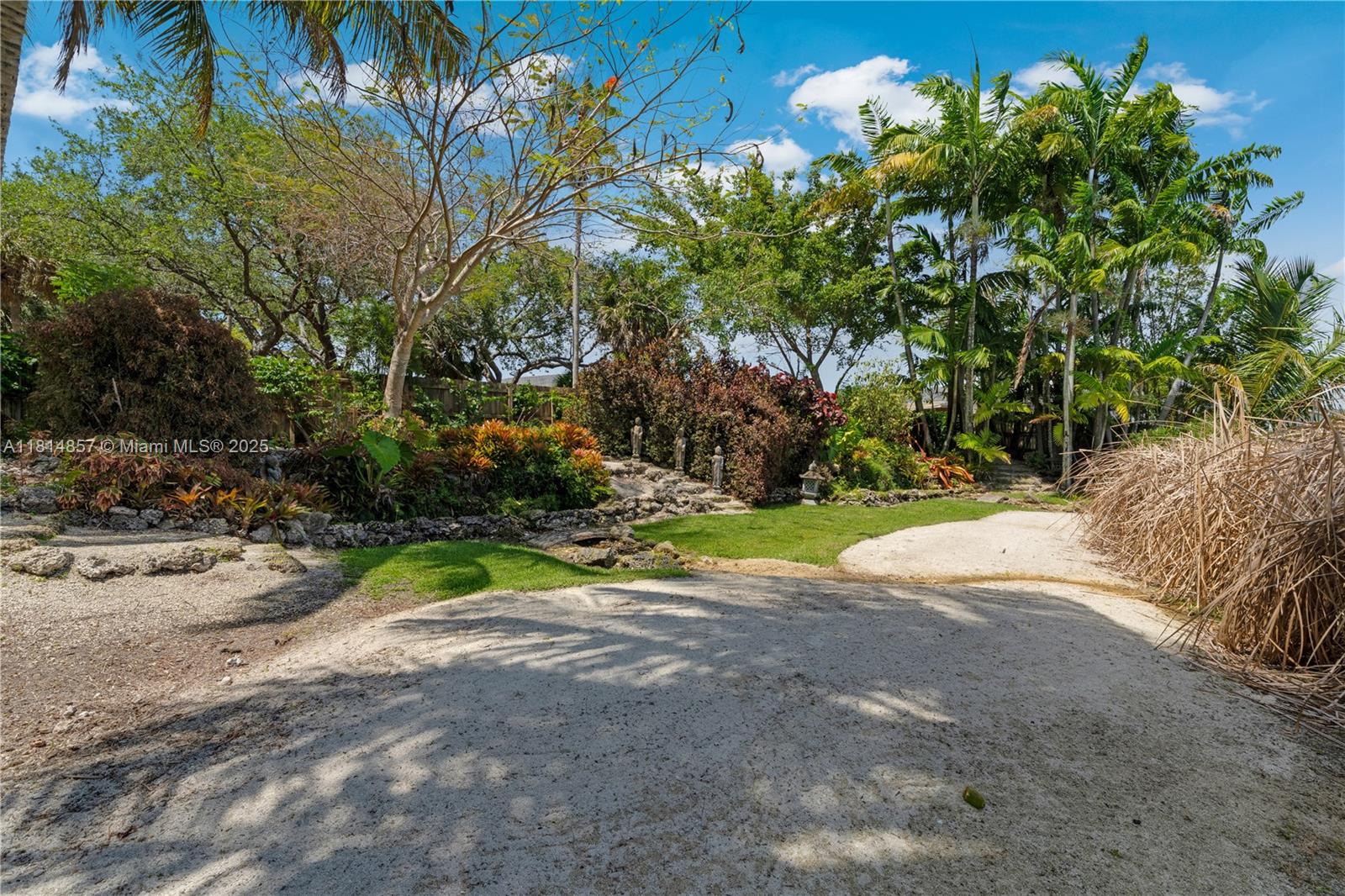 6681 SW 155th Ave Miami, FL 33193