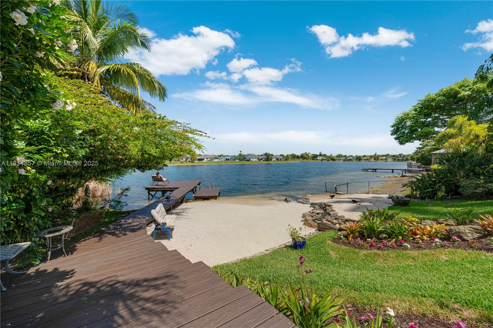 6681 SW 155th Ave Miami, FL 33193