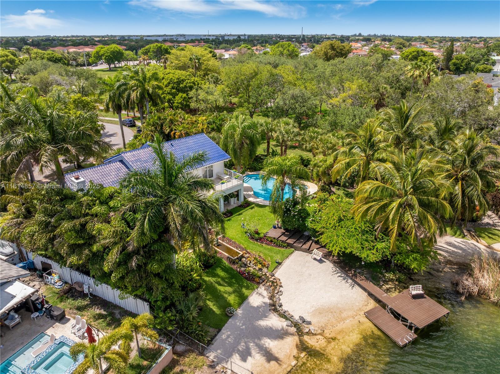6681 SW 155th Ave Miami, FL 33193