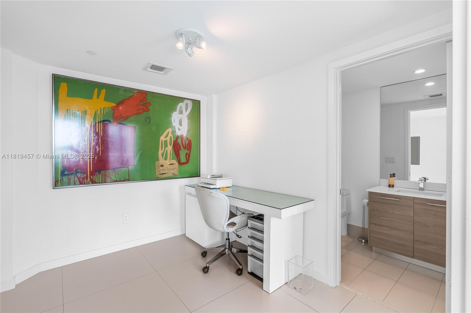 image Sls Brickell25