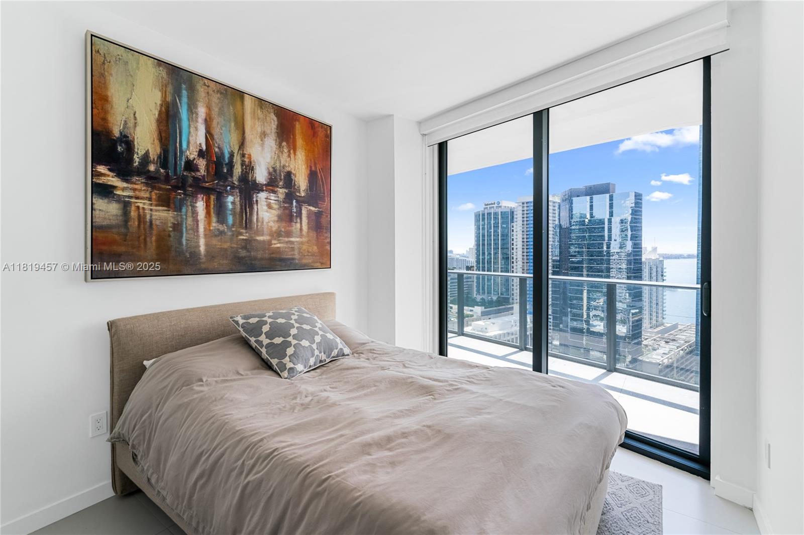 image Sls Brickell26