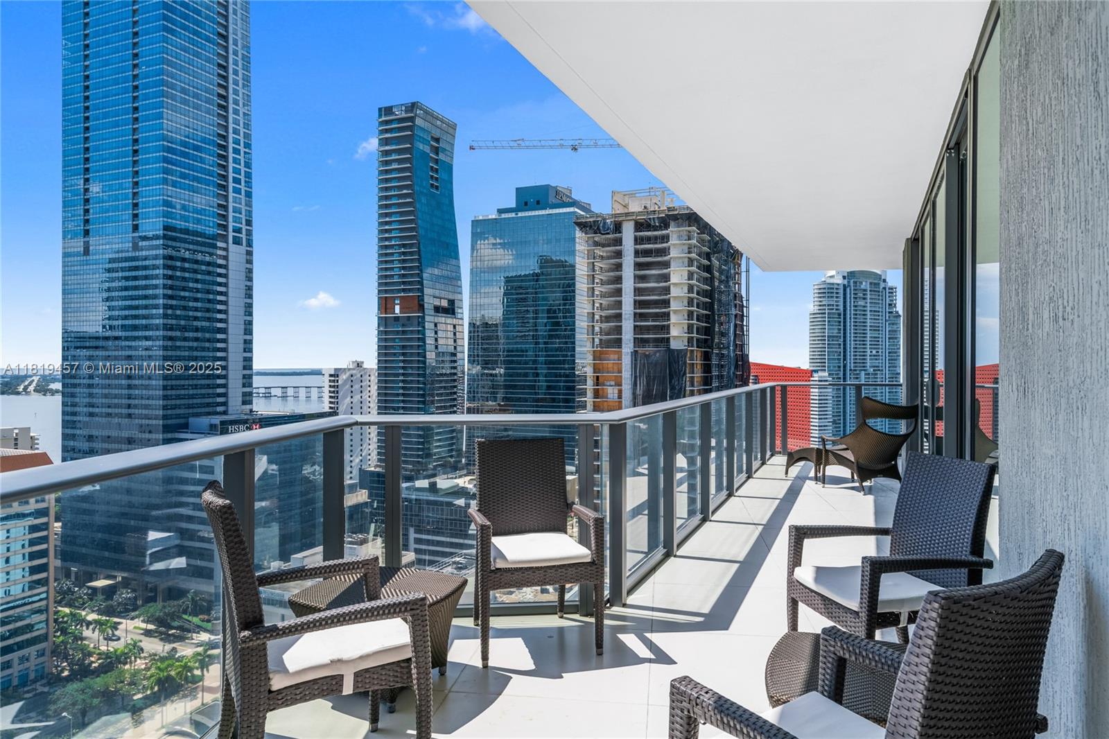 image Sls Brickell39