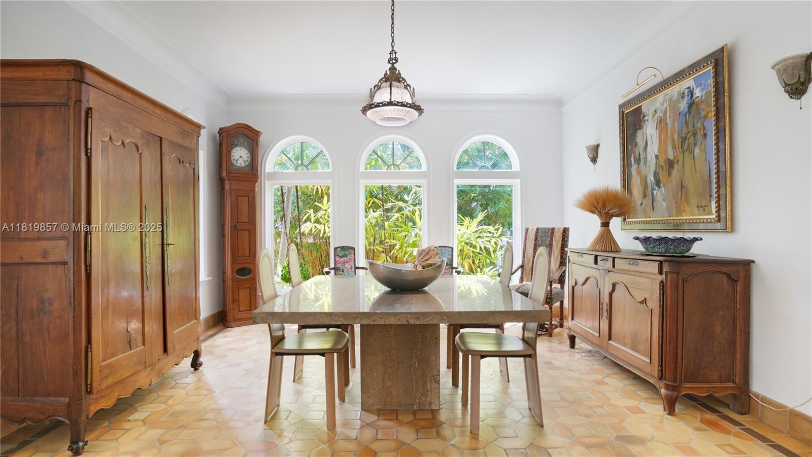 2050 Alton Rd Miami Beach, FL 33140