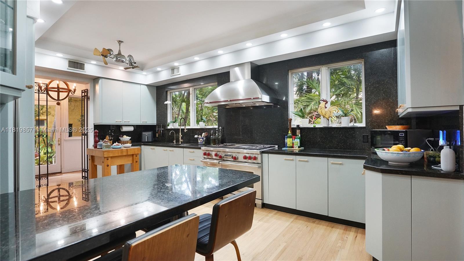 2050 Alton Rd Miami Beach, FL 33140