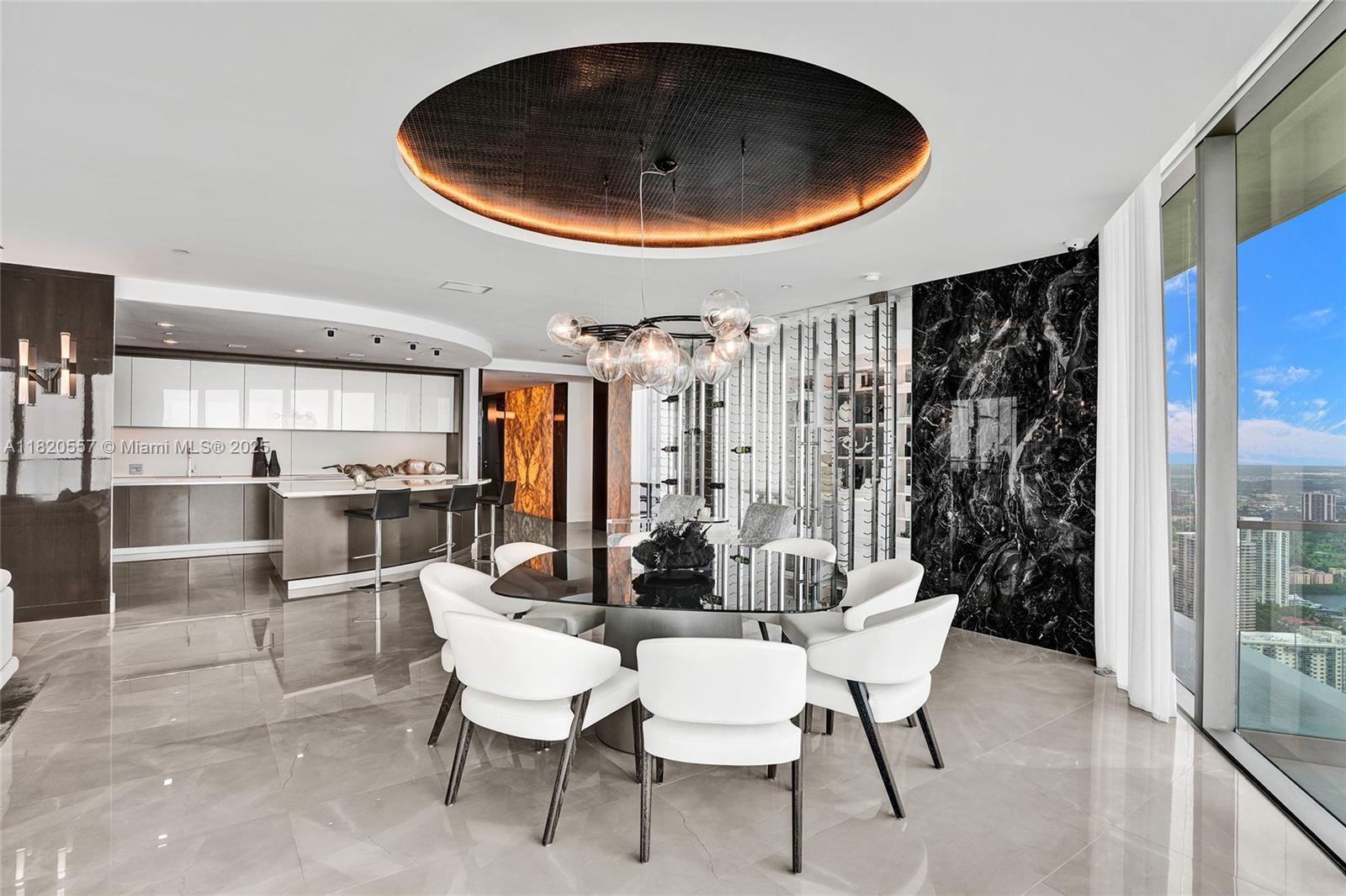 image Armani Casa4