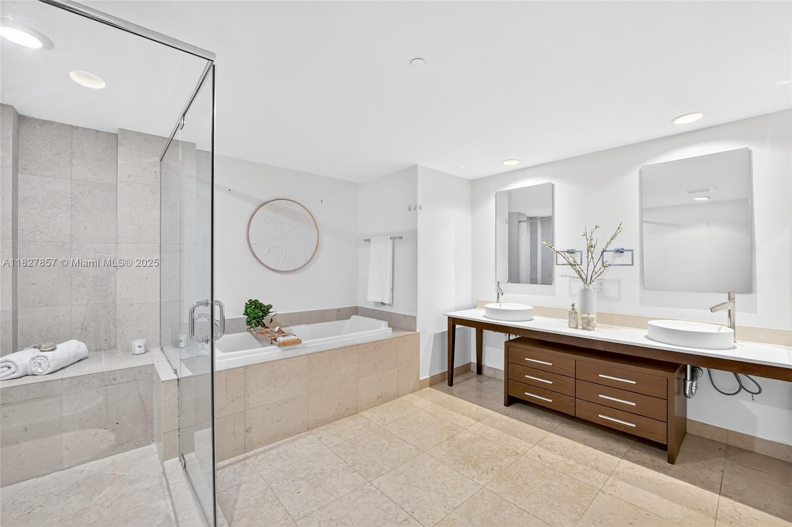 image Icon Brickell 225