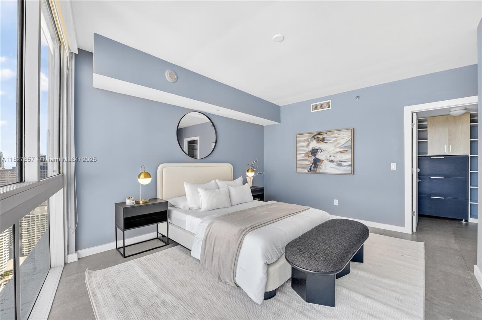 image Icon Brickell 233