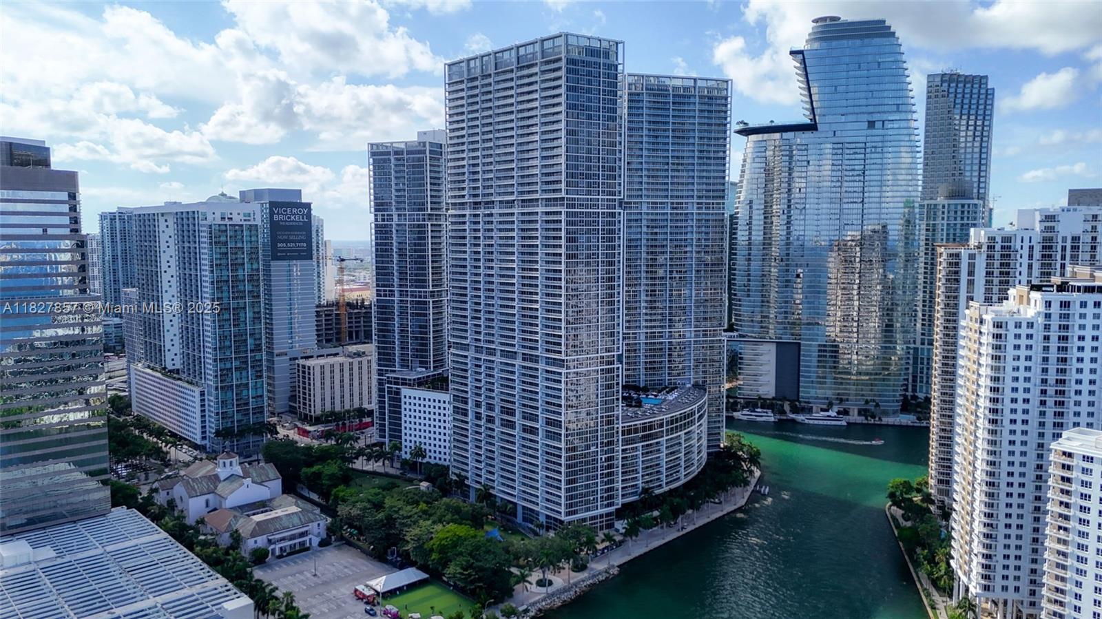 image Icon Brickell 248